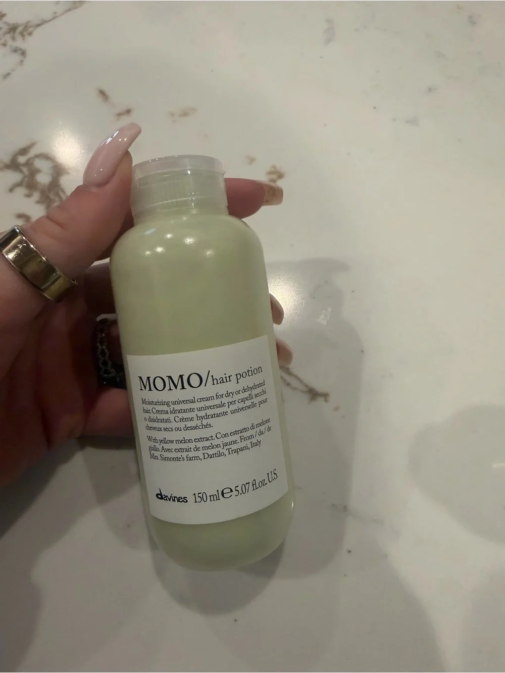 Davines MOMO hair potion